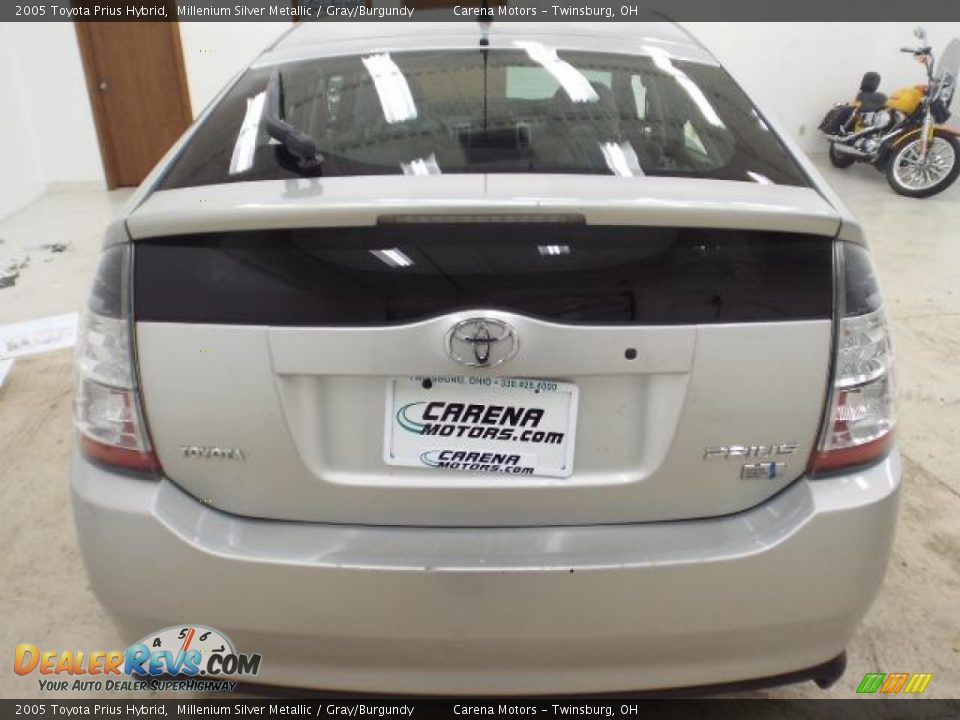 2005 Toyota Prius Hybrid Millenium Silver Metallic / Gray/Burgundy Photo #11