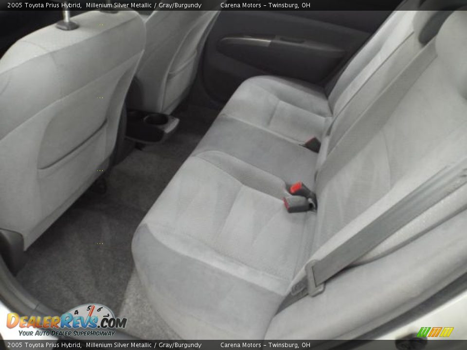 2005 Toyota Prius Hybrid Millenium Silver Metallic / Gray/Burgundy Photo #12