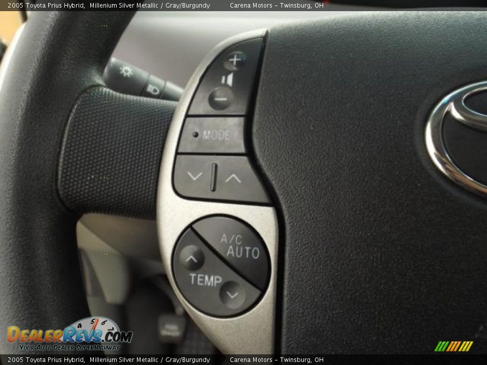 2005 Toyota Prius Hybrid Millenium Silver Metallic / Gray/Burgundy Photo #19