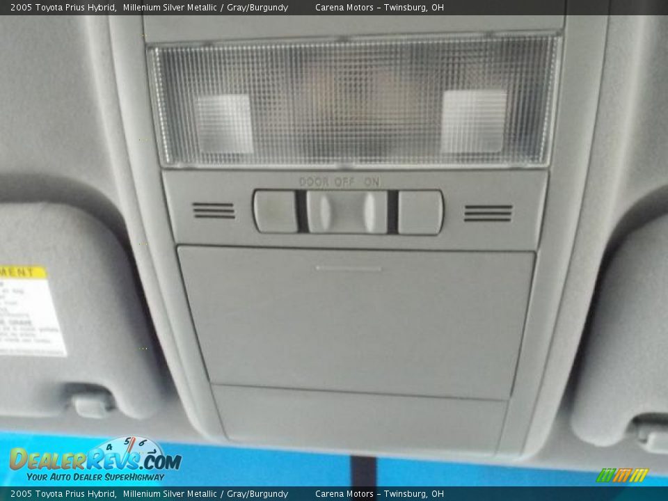 2005 Toyota Prius Hybrid Millenium Silver Metallic / Gray/Burgundy Photo #31