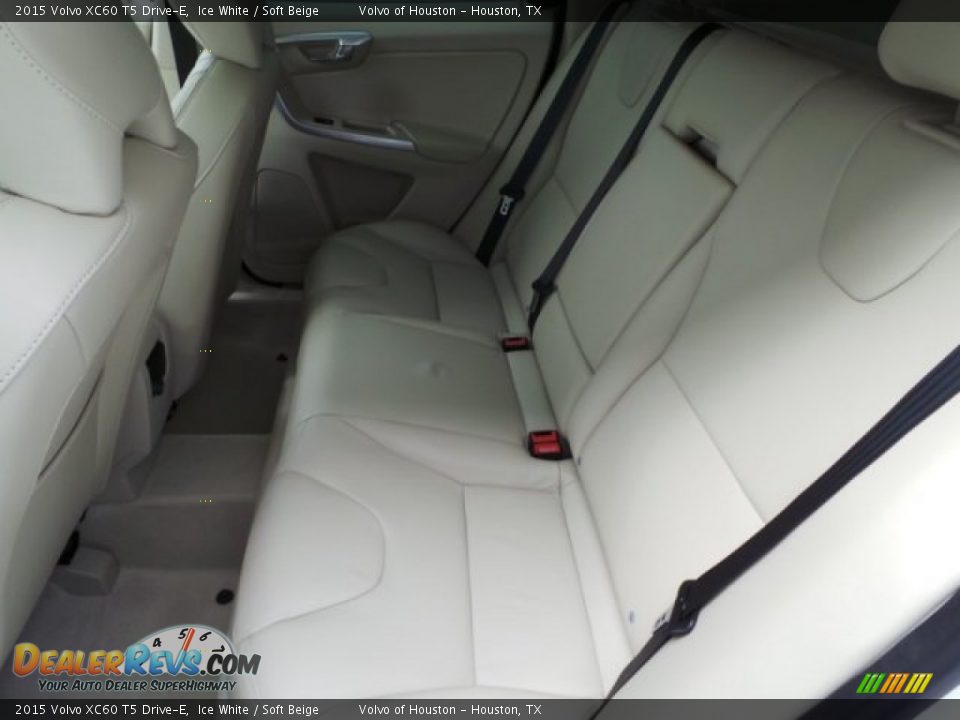 Rear Seat of 2015 Volvo XC60 T5 Drive-E Photo #25