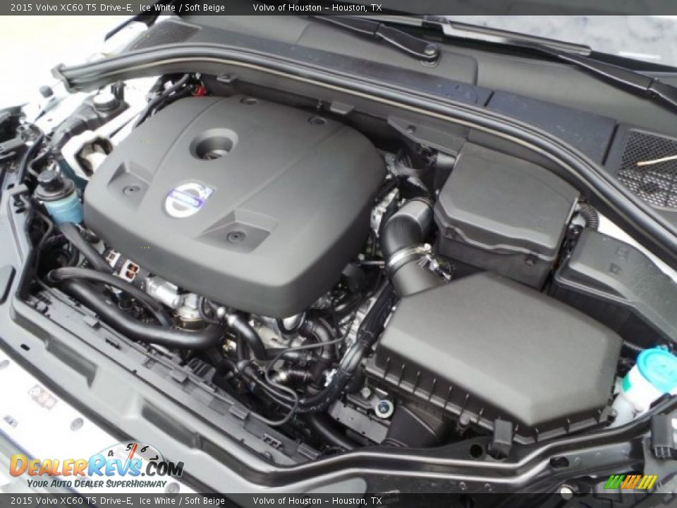 2015 Volvo XC60 T5 Drive-E Ice White / Soft Beige Photo #31