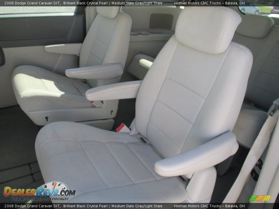 2008 Dodge Grand Caravan SXT Brilliant Black Crystal Pearl / Medium Slate Gray/Light Shale Photo #24
