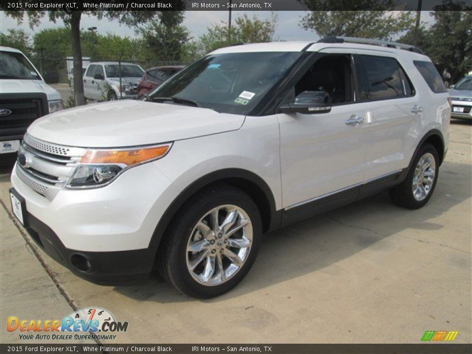 2015 Ford Explorer XLT White Platinum / Charcoal Black Photo #2