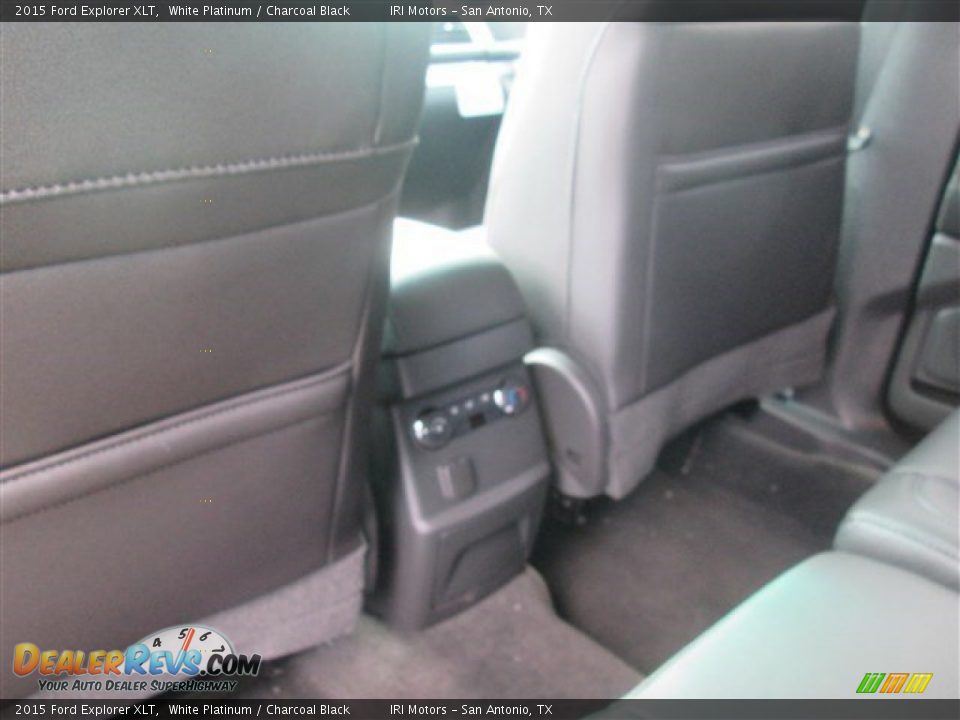 2015 Ford Explorer XLT White Platinum / Charcoal Black Photo #21