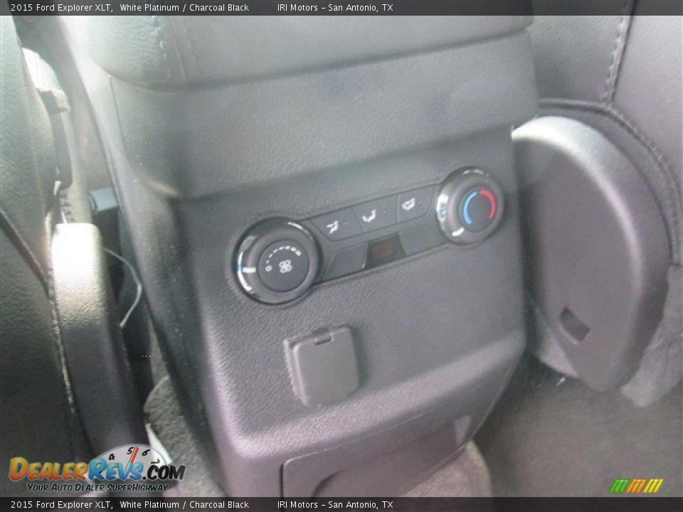 2015 Ford Explorer XLT White Platinum / Charcoal Black Photo #22