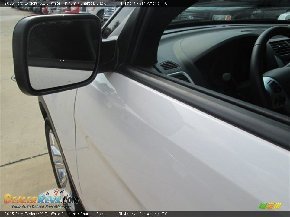 2015 Ford Explorer XLT White Platinum / Charcoal Black Photo #23