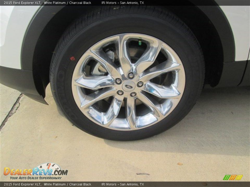 2015 Ford Explorer XLT White Platinum / Charcoal Black Photo #26