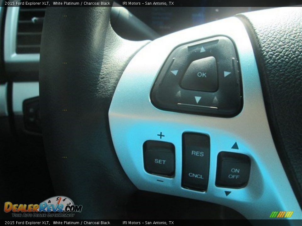 2015 Ford Explorer XLT White Platinum / Charcoal Black Photo #31