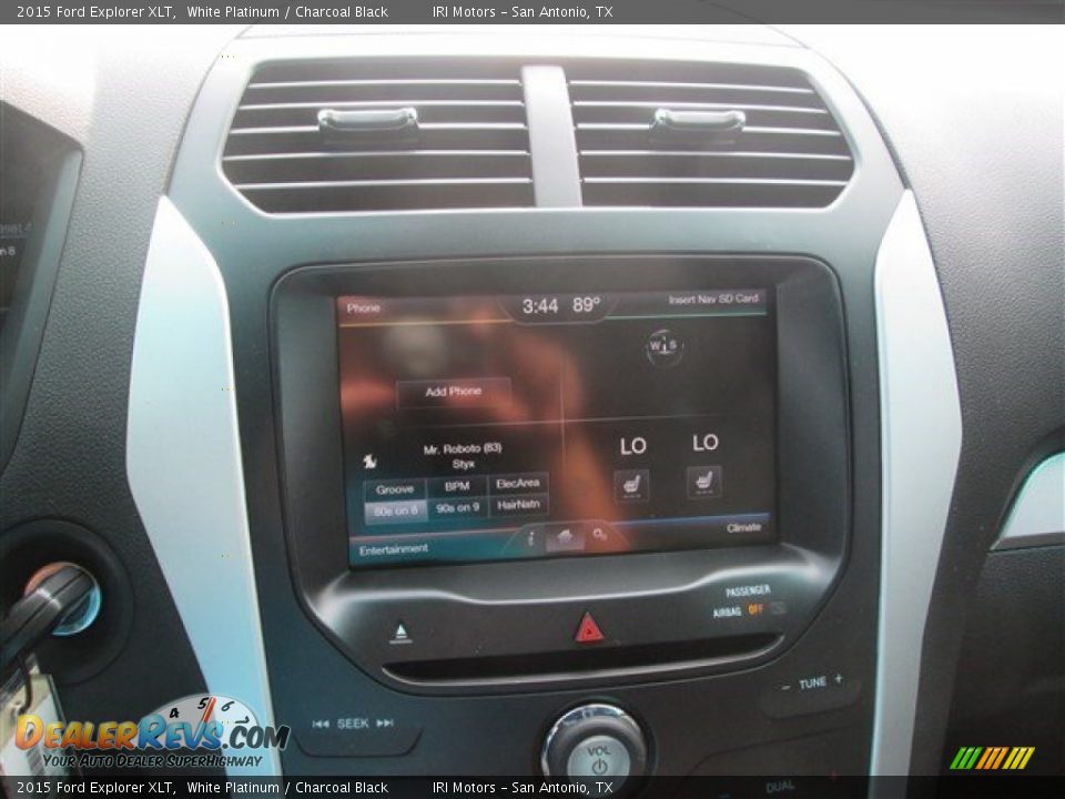 2015 Ford Explorer XLT White Platinum / Charcoal Black Photo #36