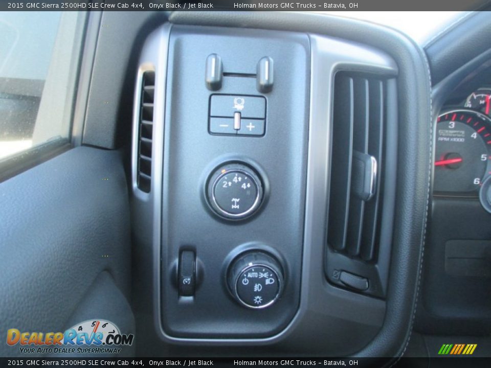 2015 GMC Sierra 2500HD SLE Crew Cab 4x4 Onyx Black / Jet Black Photo #29