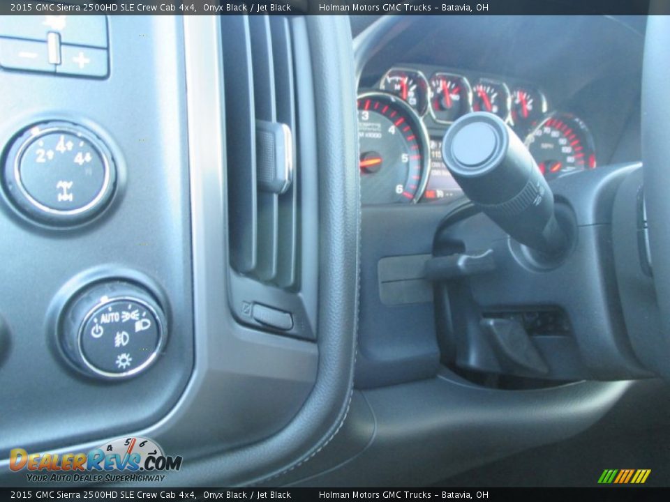 2015 GMC Sierra 2500HD SLE Crew Cab 4x4 Onyx Black / Jet Black Photo #30