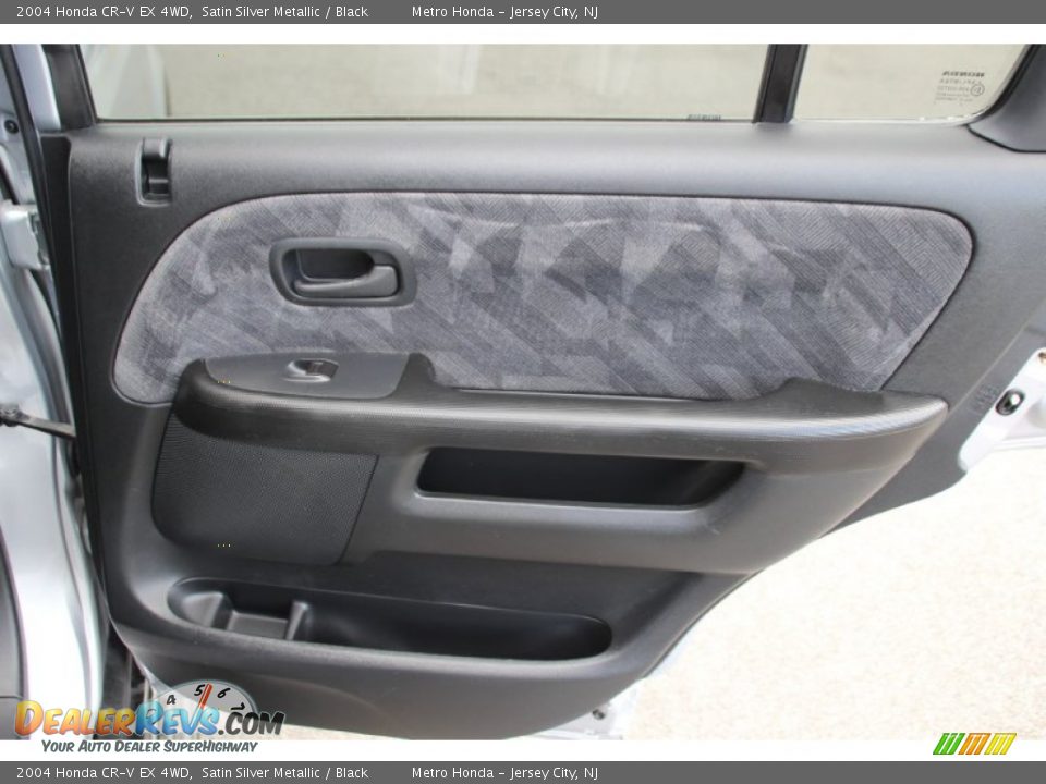 2004 Honda CR-V EX 4WD Satin Silver Metallic / Black Photo #22