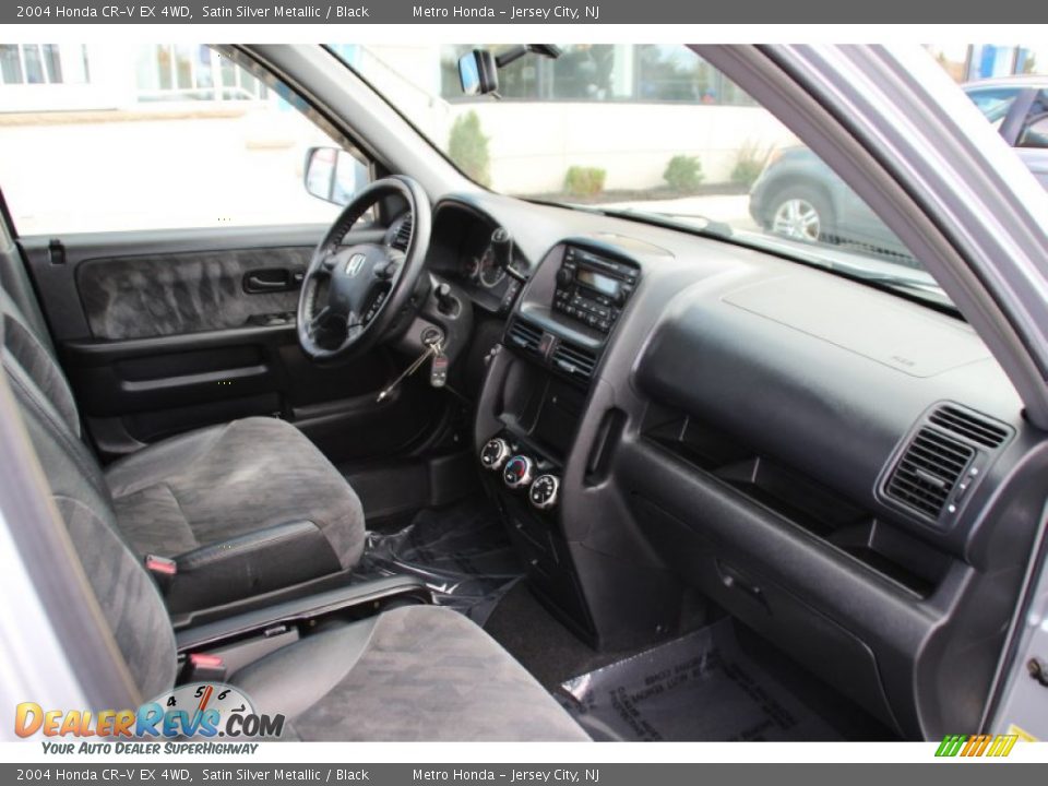 2004 Honda CR-V EX 4WD Satin Silver Metallic / Black Photo #25