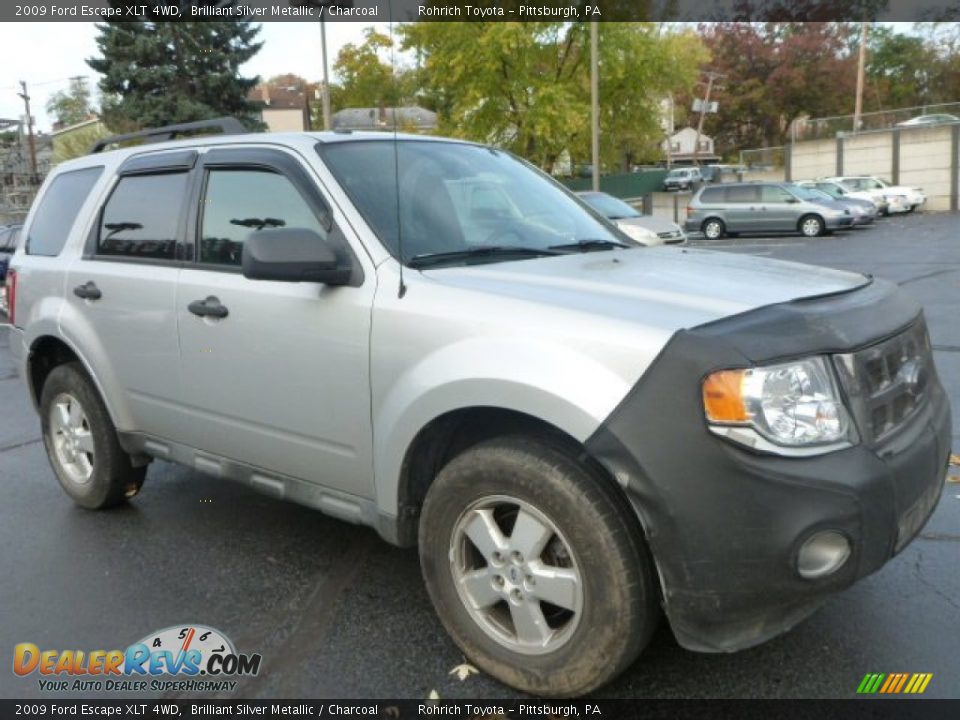 Front 3/4 View of 2009 Ford Escape XLT 4WD Photo #1