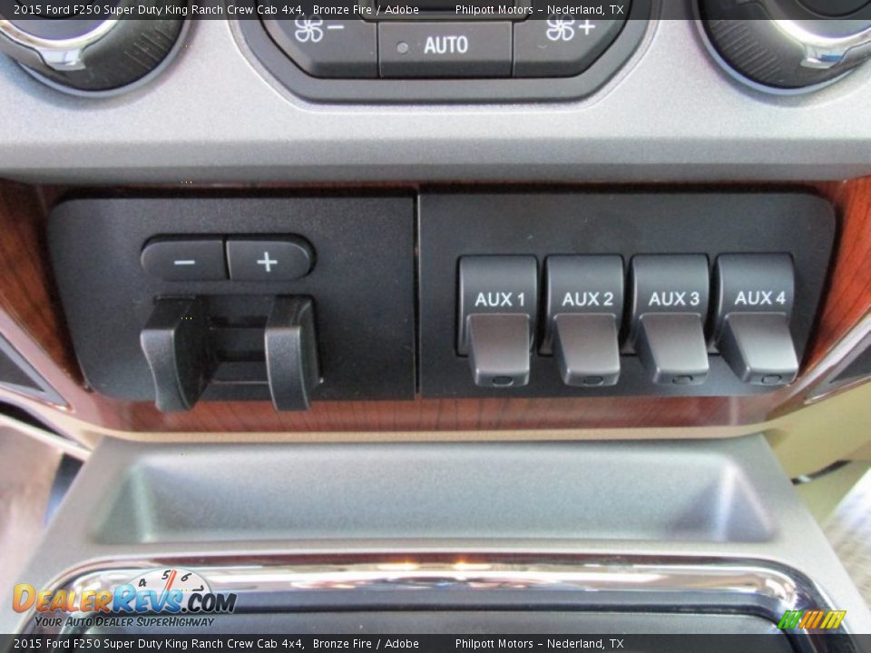 2015 Ford F250 Super Duty King Ranch Crew Cab 4x4 Bronze Fire / Adobe Photo #34