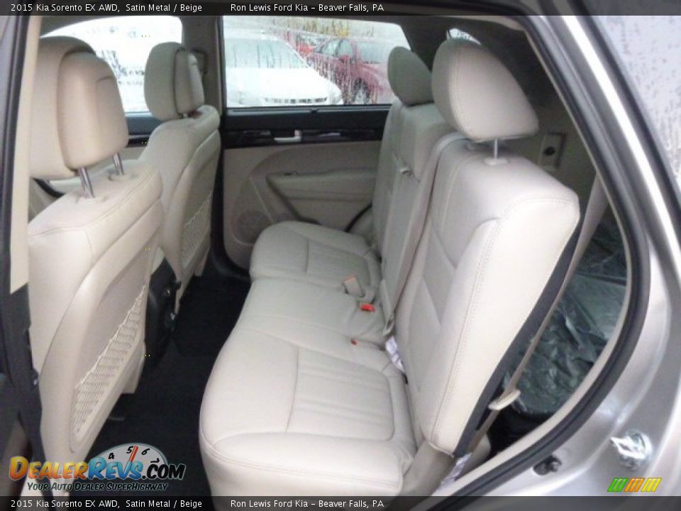 Rear Seat of 2015 Kia Sorento EX AWD Photo #11