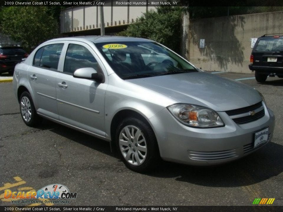 2009 Chevrolet Cobalt LT Sedan Silver Ice Metallic / Gray Photo #3