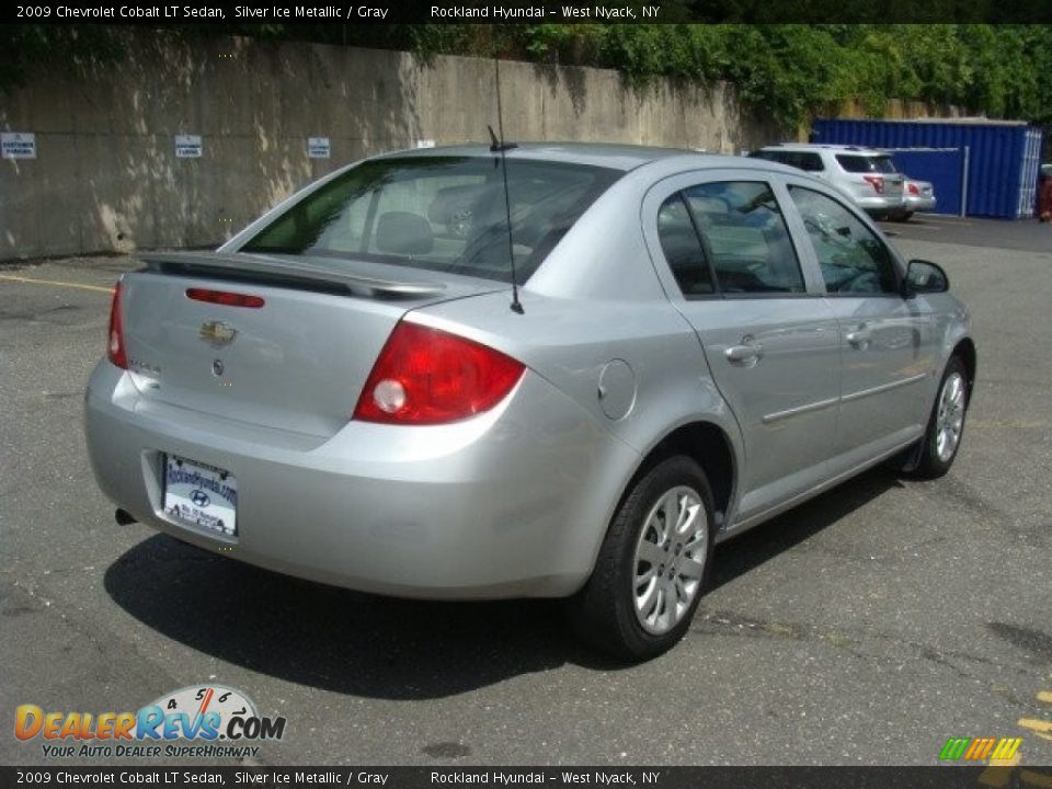 2009 Chevrolet Cobalt LT Sedan Silver Ice Metallic / Gray Photo #4