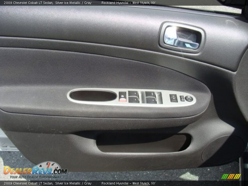 2009 Chevrolet Cobalt LT Sedan Silver Ice Metallic / Gray Photo #7