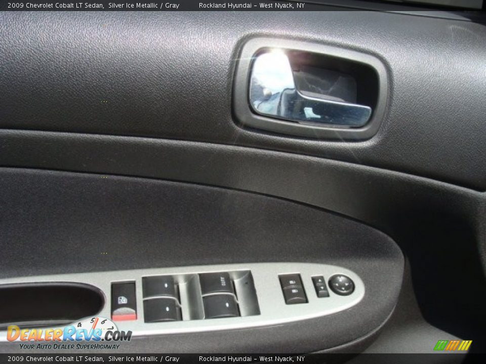 2009 Chevrolet Cobalt LT Sedan Silver Ice Metallic / Gray Photo #8