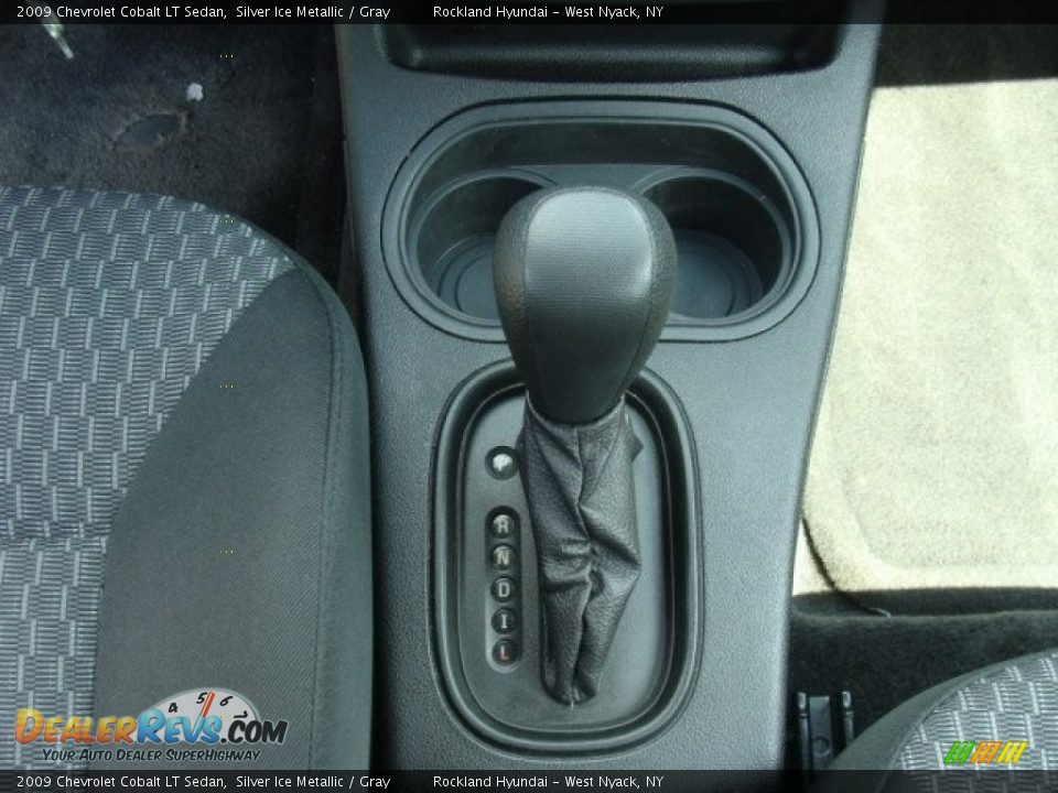 2009 Chevrolet Cobalt LT Sedan Silver Ice Metallic / Gray Photo #17