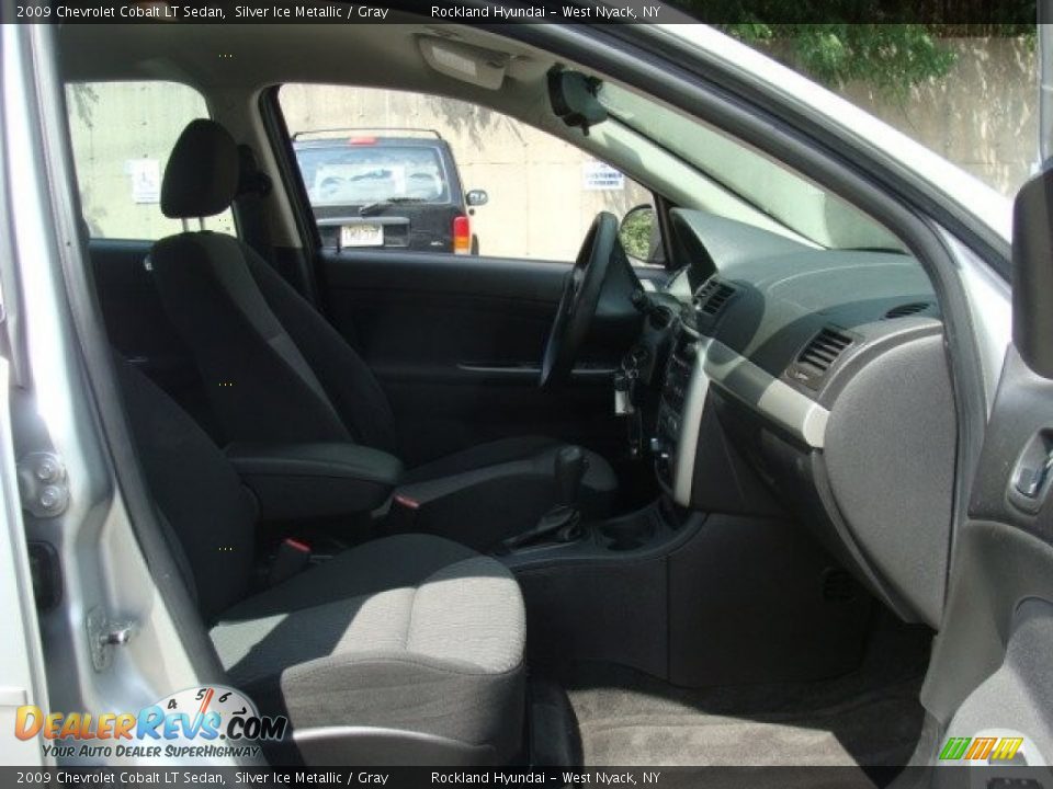 2009 Chevrolet Cobalt LT Sedan Silver Ice Metallic / Gray Photo #24