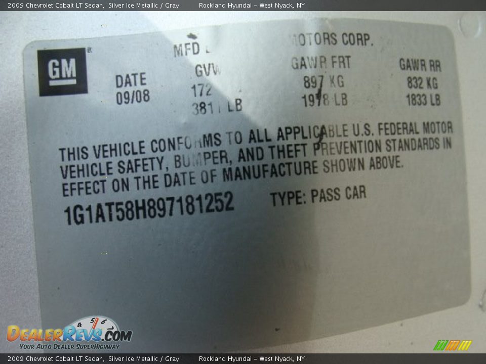 2009 Chevrolet Cobalt LT Sedan Silver Ice Metallic / Gray Photo #29