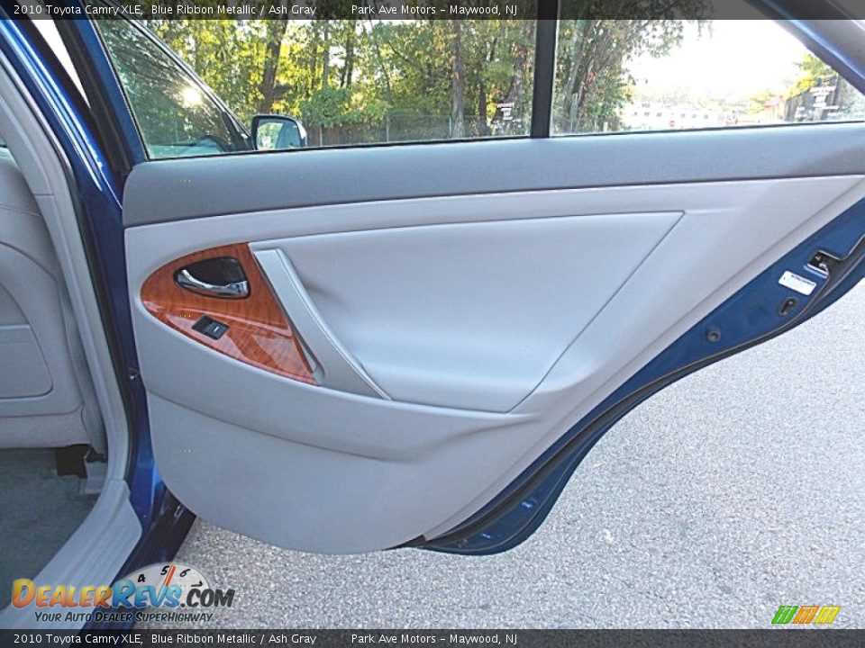 2010 Toyota Camry XLE Blue Ribbon Metallic / Ash Gray Photo #21