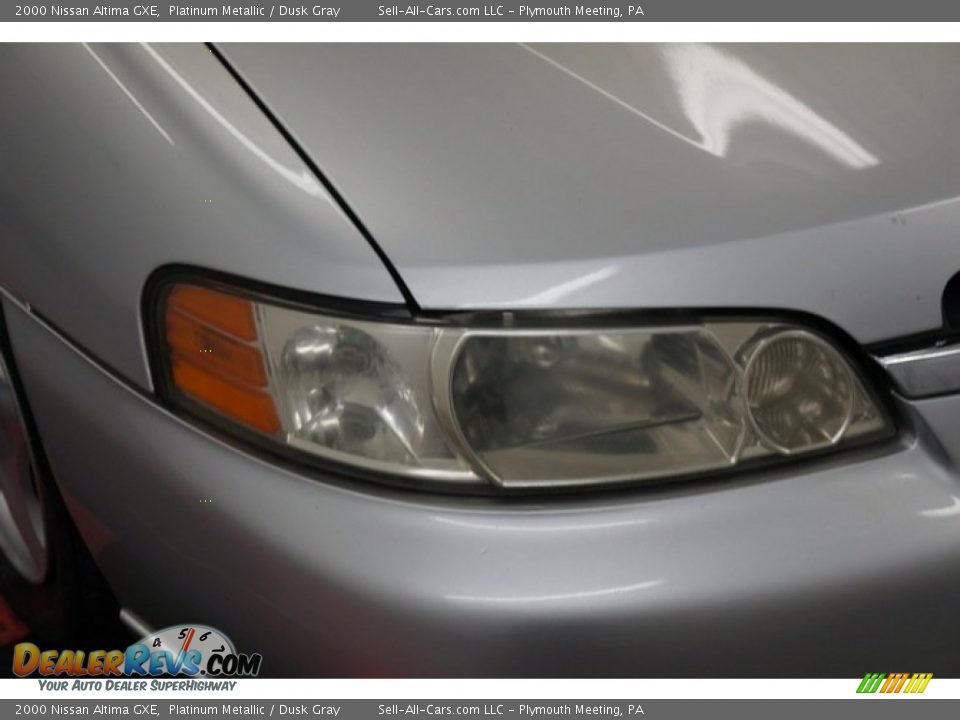 2000 Nissan Altima GXE Platinum Metallic / Dusk Gray Photo #35