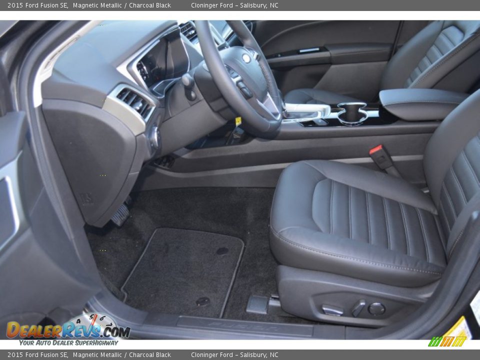 2015 Ford Fusion SE Magnetic Metallic / Charcoal Black Photo #6