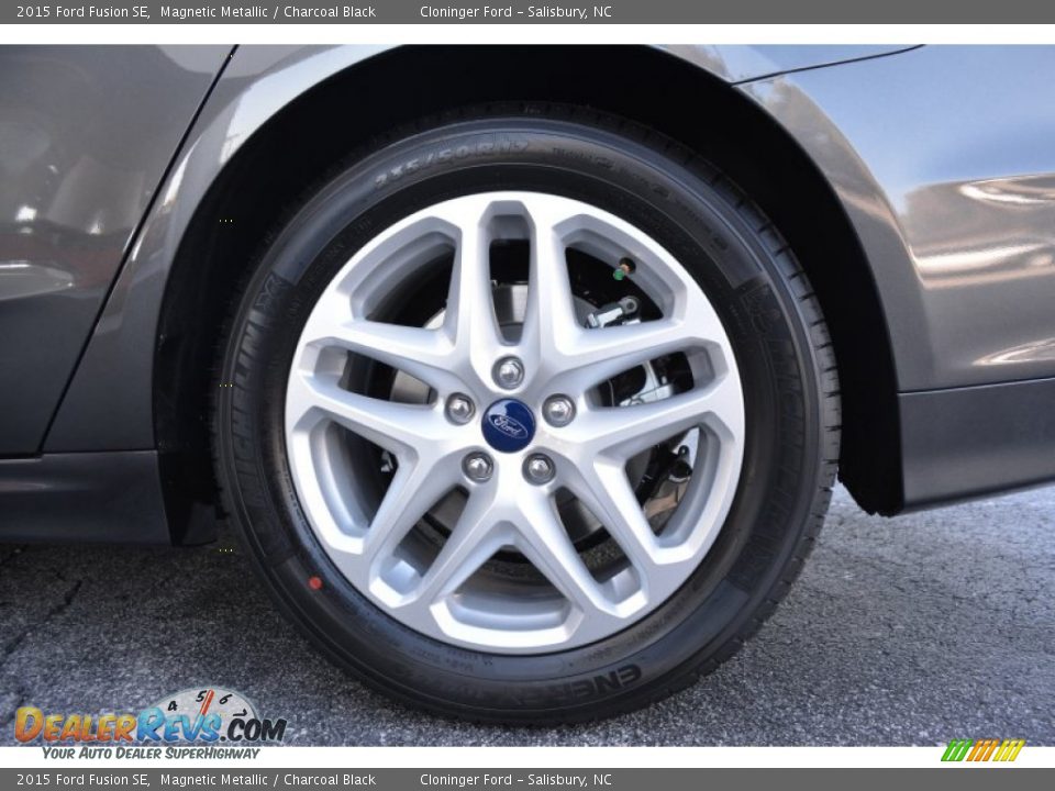 2015 Ford Fusion SE Magnetic Metallic / Charcoal Black Photo #10