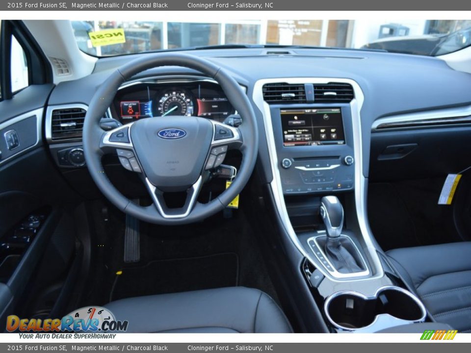 2015 Ford Fusion SE Magnetic Metallic / Charcoal Black Photo #11
