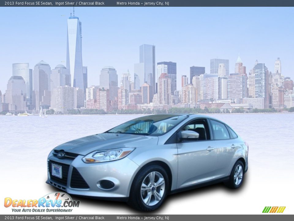 2013 Ford Focus SE Sedan Ingot Silver / Charcoal Black Photo #1