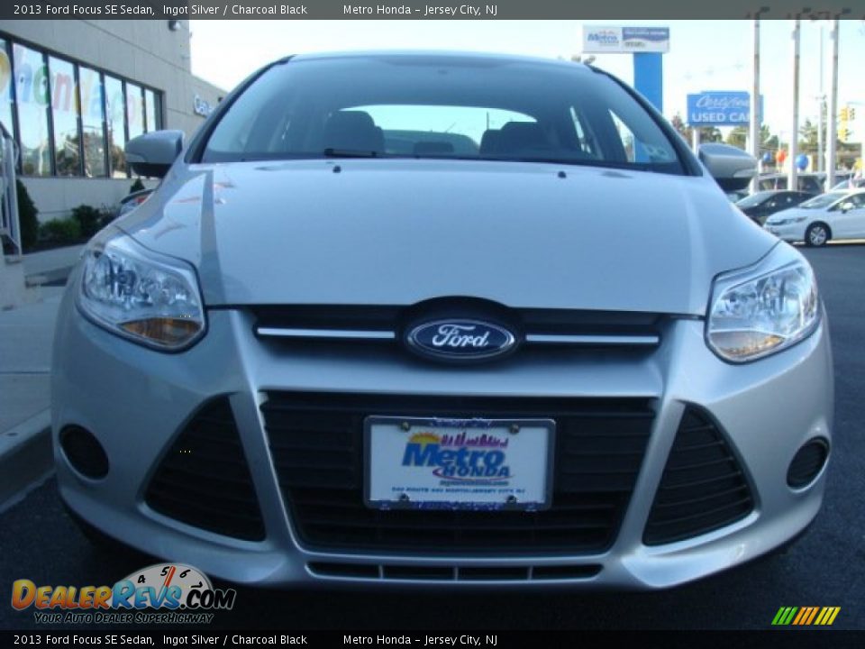 2013 Ford Focus SE Sedan Ingot Silver / Charcoal Black Photo #2