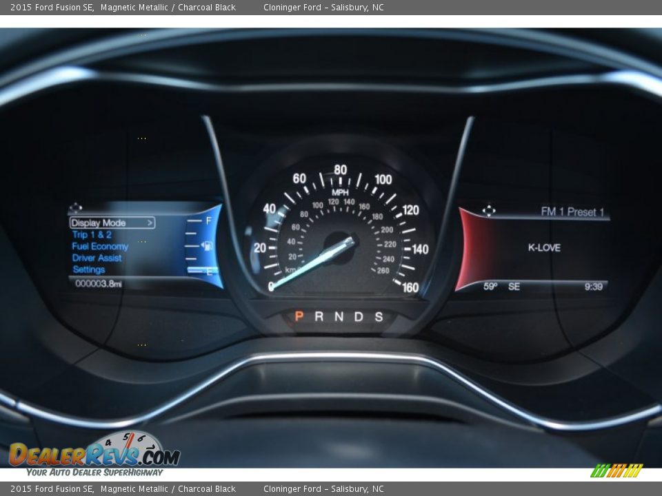 2015 Ford Fusion SE Magnetic Metallic / Charcoal Black Photo #22