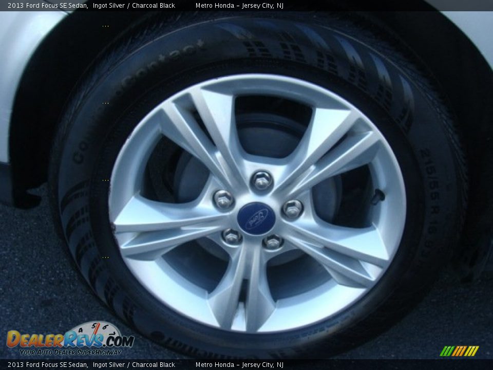 2013 Ford Focus SE Sedan Ingot Silver / Charcoal Black Photo #28