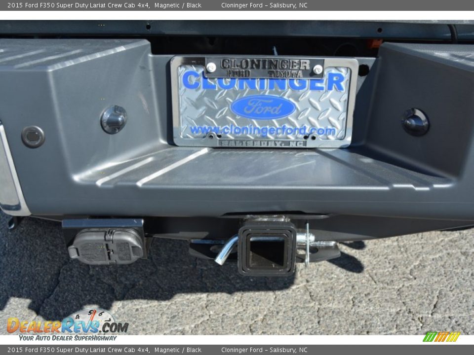 2015 Ford F350 Super Duty Lariat Crew Cab 4x4 Magnetic / Black Photo #10