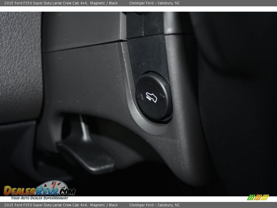 2015 Ford F350 Super Duty Lariat Crew Cab 4x4 Magnetic / Black Photo #26