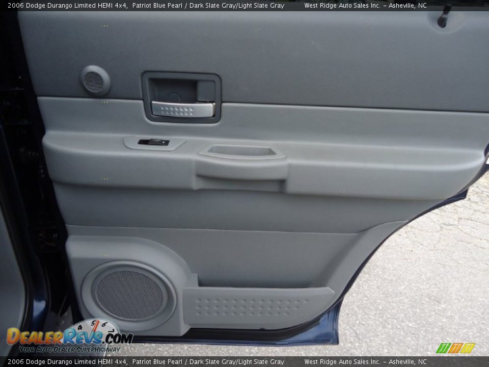 2006 Dodge Durango Limited HEMI 4x4 Patriot Blue Pearl / Dark Slate Gray/Light Slate Gray Photo #26