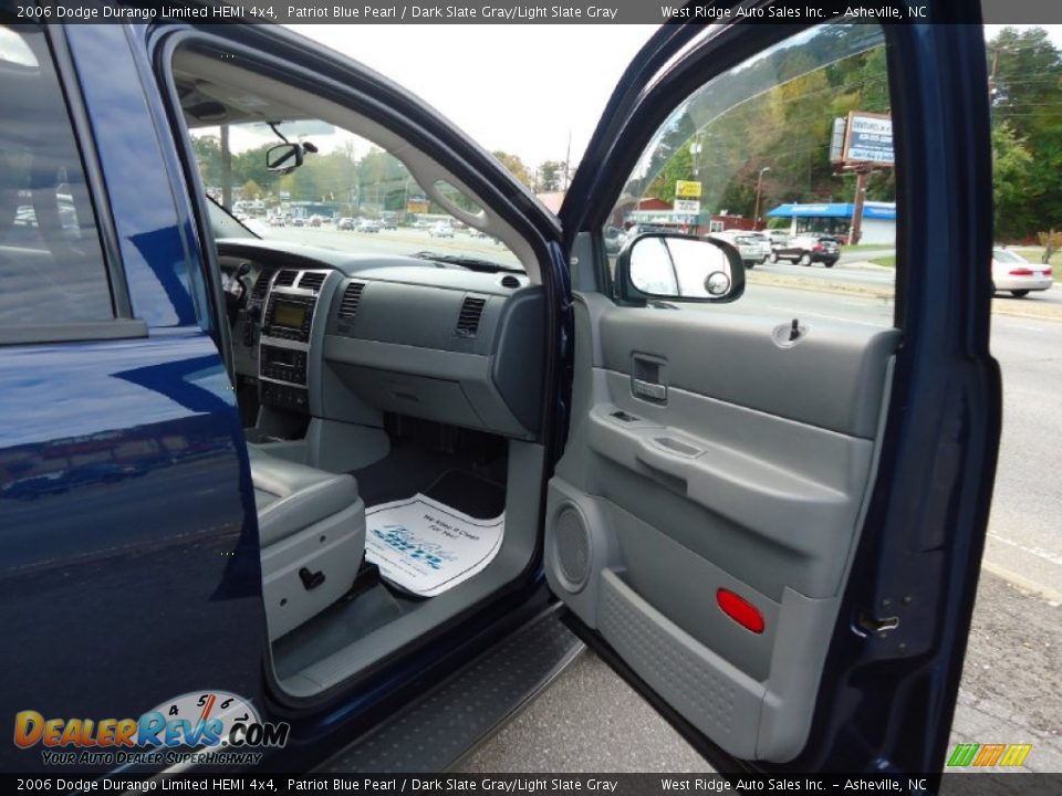 2006 Dodge Durango Limited HEMI 4x4 Patriot Blue Pearl / Dark Slate Gray/Light Slate Gray Photo #30