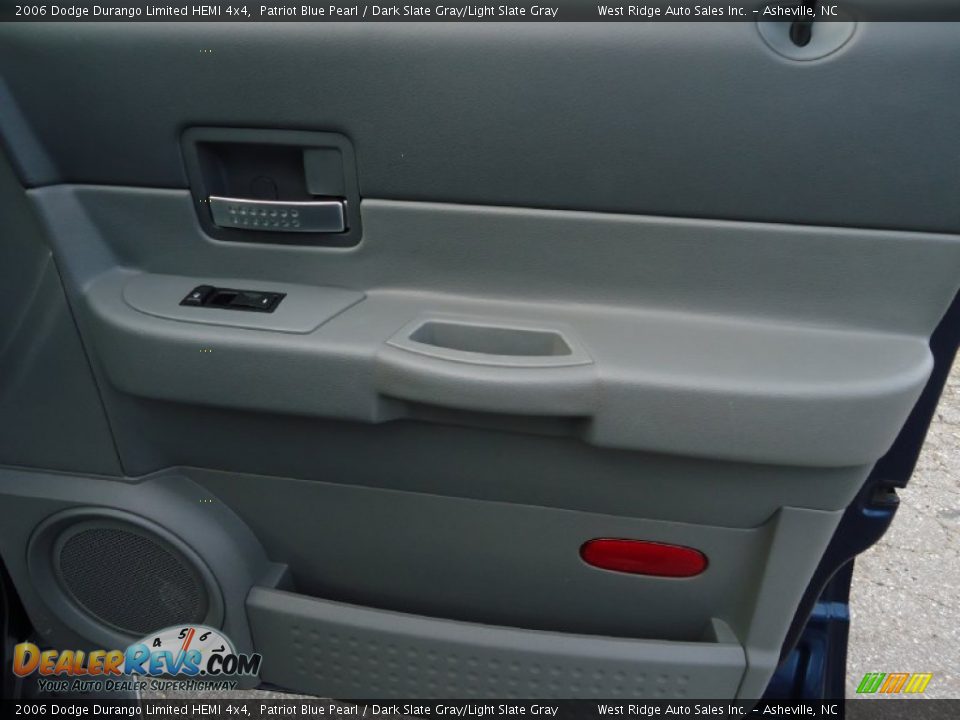 2006 Dodge Durango Limited HEMI 4x4 Patriot Blue Pearl / Dark Slate Gray/Light Slate Gray Photo #31