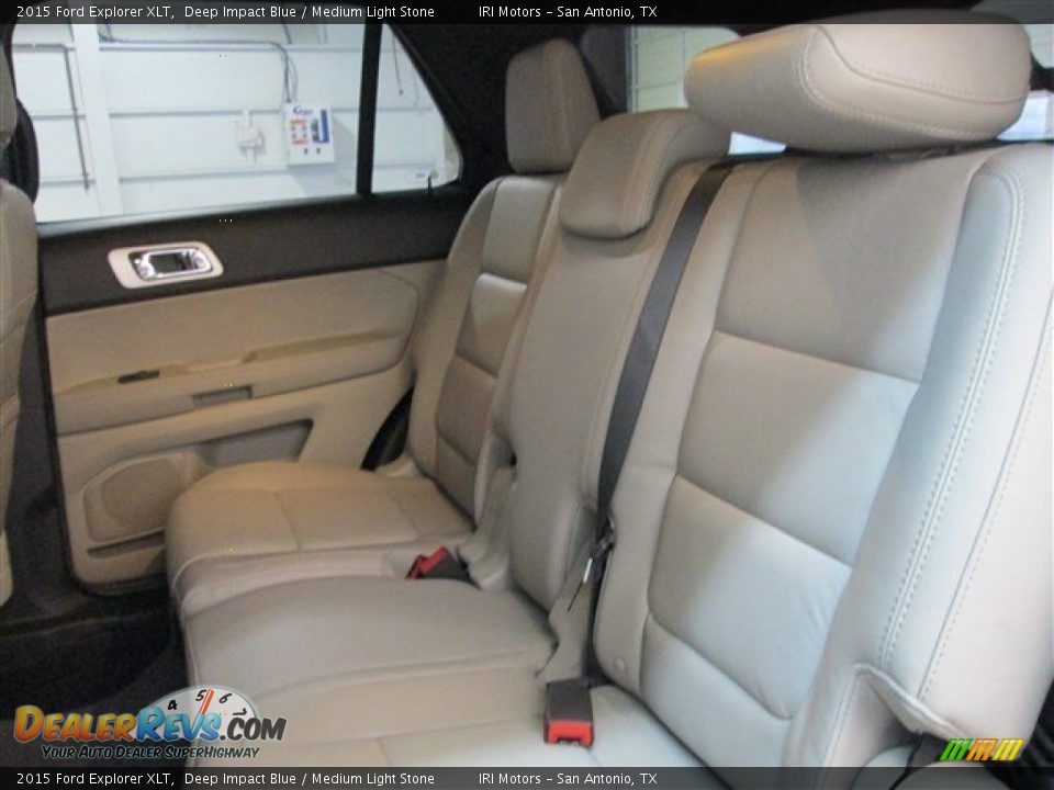2015 Ford Explorer XLT Deep Impact Blue / Medium Light Stone Photo #11