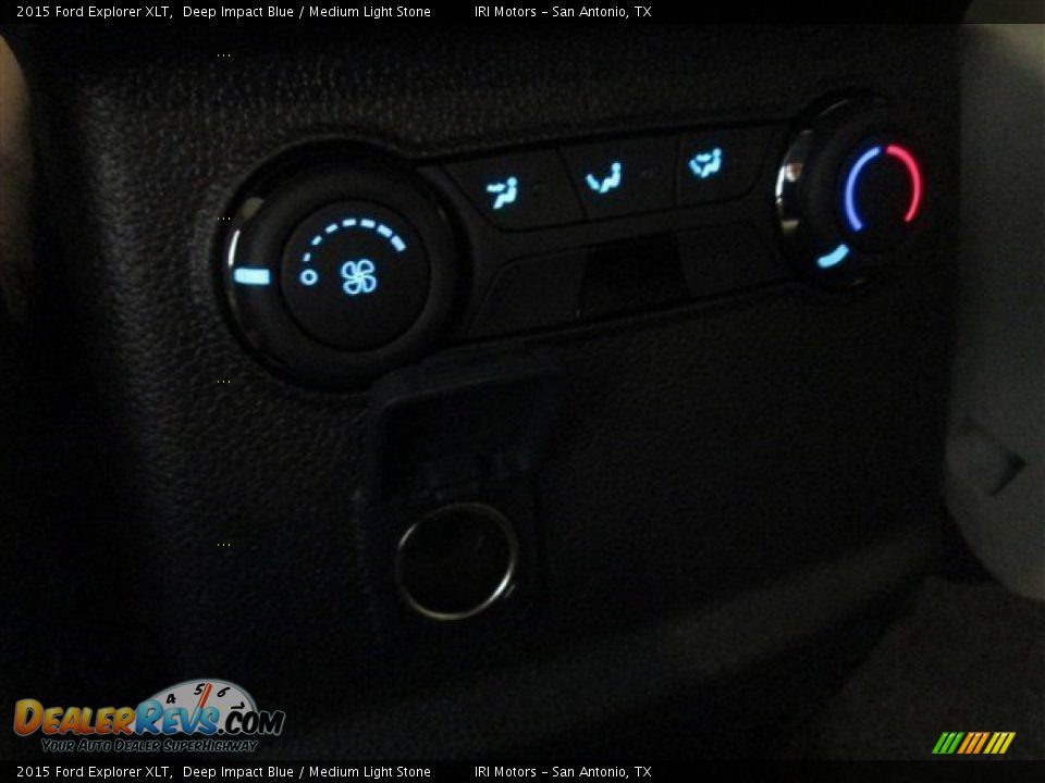 2015 Ford Explorer XLT Deep Impact Blue / Medium Light Stone Photo #12