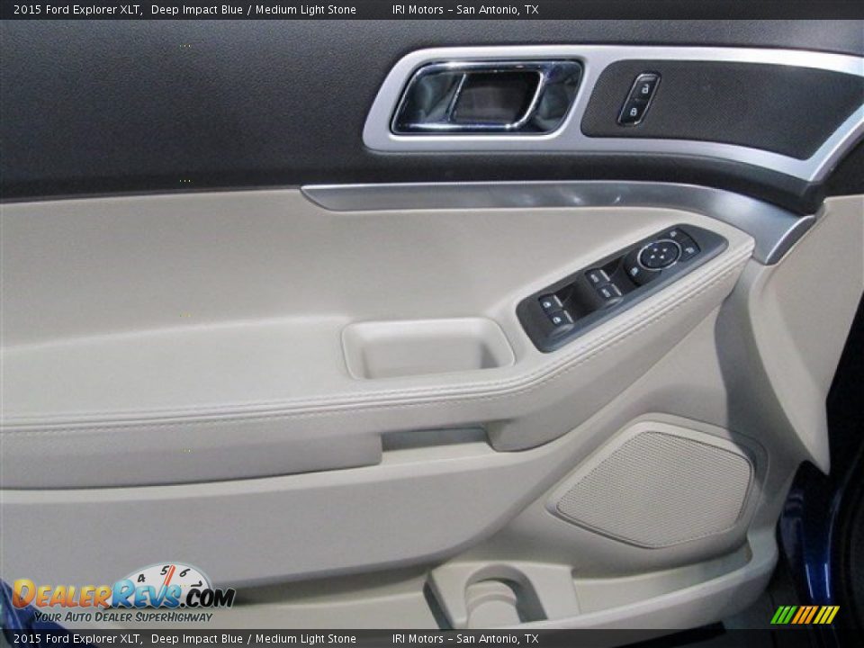 2015 Ford Explorer XLT Deep Impact Blue / Medium Light Stone Photo #14