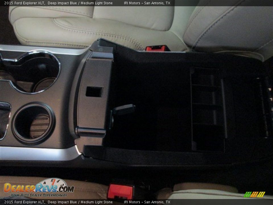 2015 Ford Explorer XLT Deep Impact Blue / Medium Light Stone Photo #23