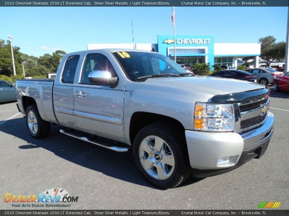 Front 3/4 View of 2010 Chevrolet Silverado 1500 LT Extended Cab Photo #10