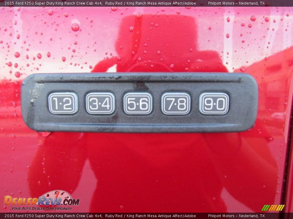 2015 Ford F250 Super Duty King Ranch Crew Cab 4x4 Ruby Red / King Ranch Mesa Antique Affect/Adobe Photo #17