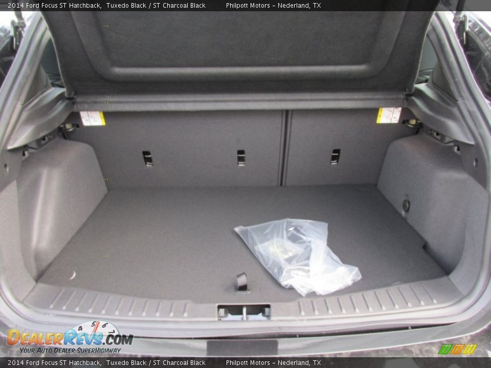 2014 Ford Focus ST Hatchback Tuxedo Black / ST Charcoal Black Photo #16