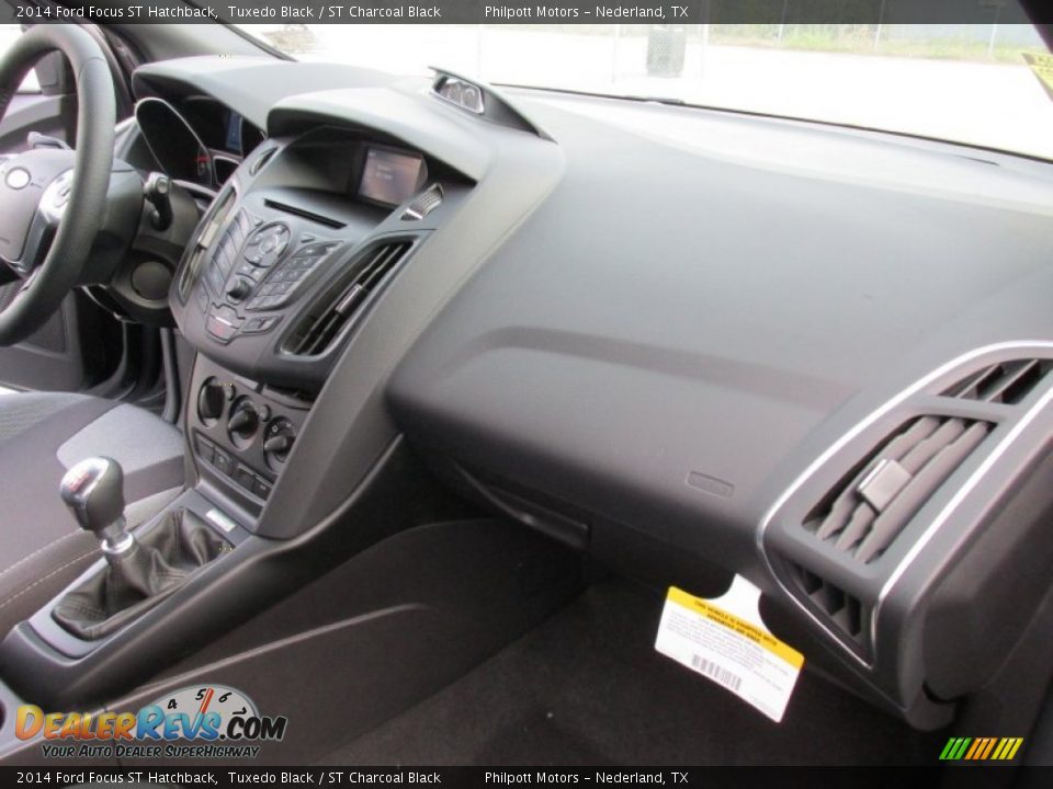 2014 Ford Focus ST Hatchback Tuxedo Black / ST Charcoal Black Photo #18